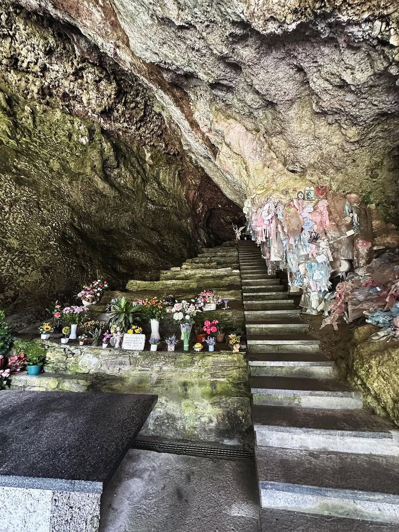 La Grotta Della Beaume