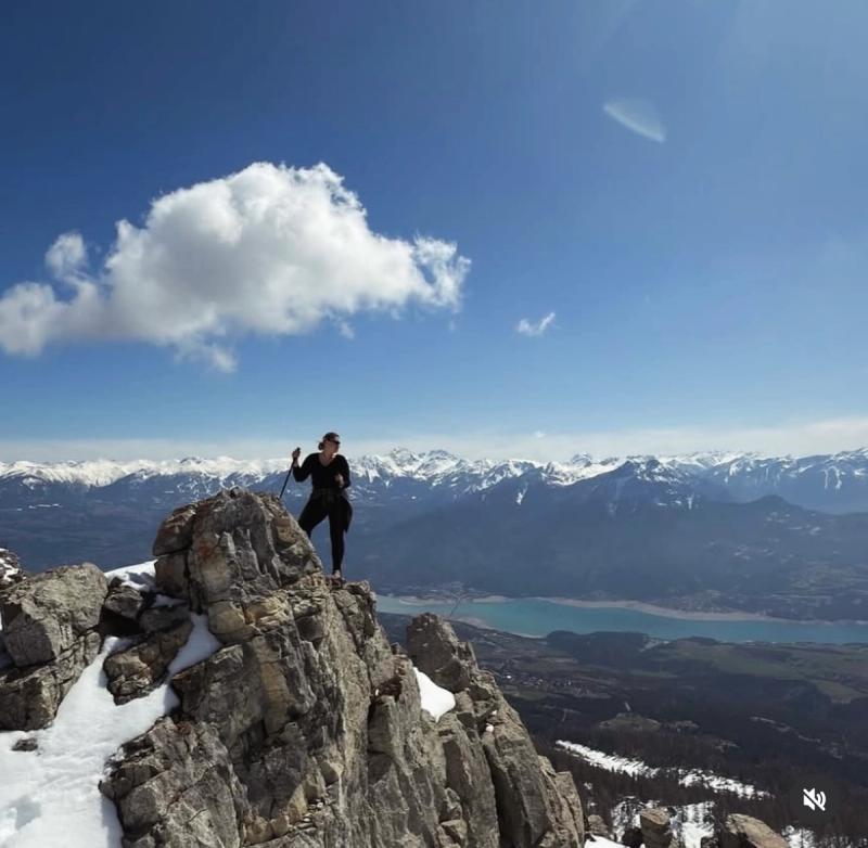 Le Sommet Des Aiguilles De Chabrières 
