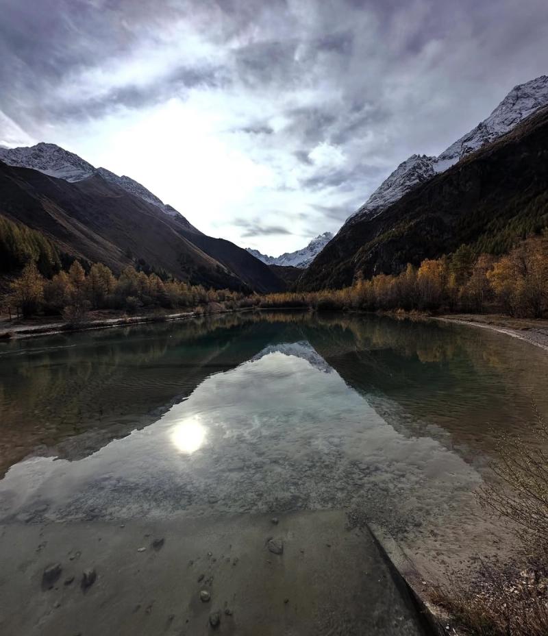 Le petit Lac Du Pied Du Col