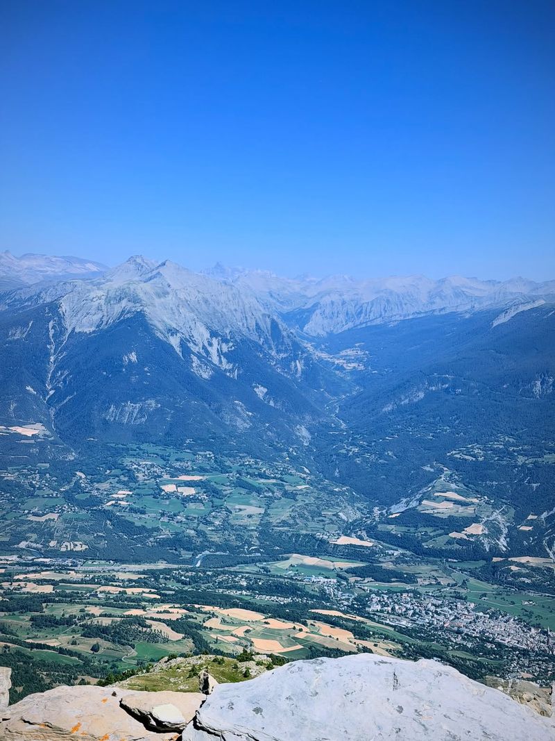 Le Sommet Du Mont Guillaume 