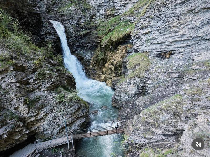 La Cascade De La Lance