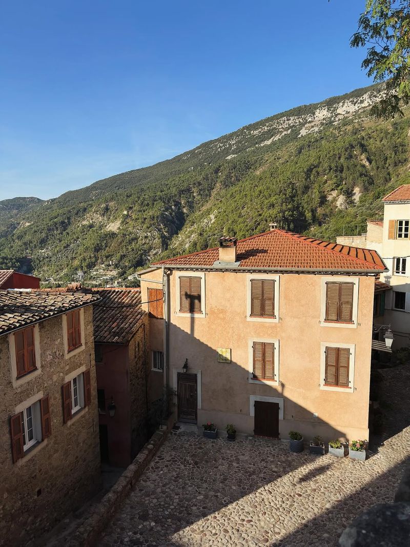 Le Village De Coaraze