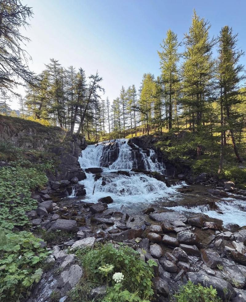 La Cascade De Fontcouverte