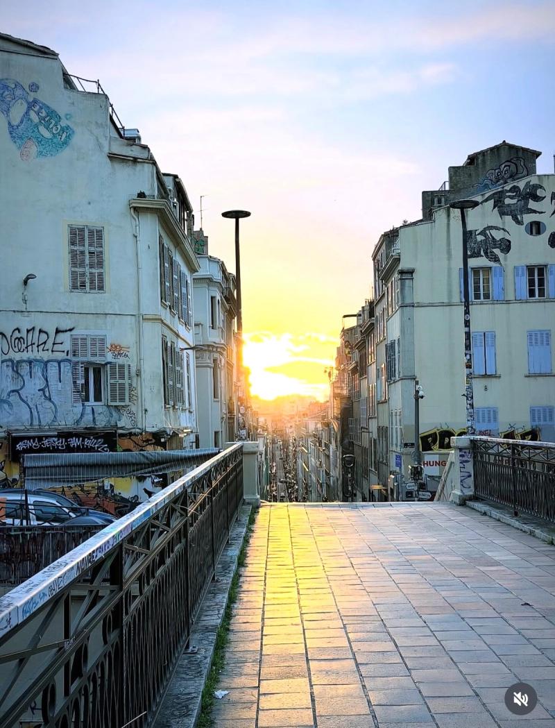 Sunset a Marseille (Le Cours Julien)