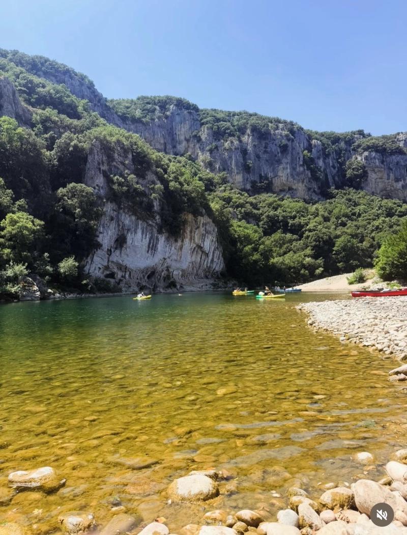 Les Gorges De L’Ardèche (Pont D’Arc)  