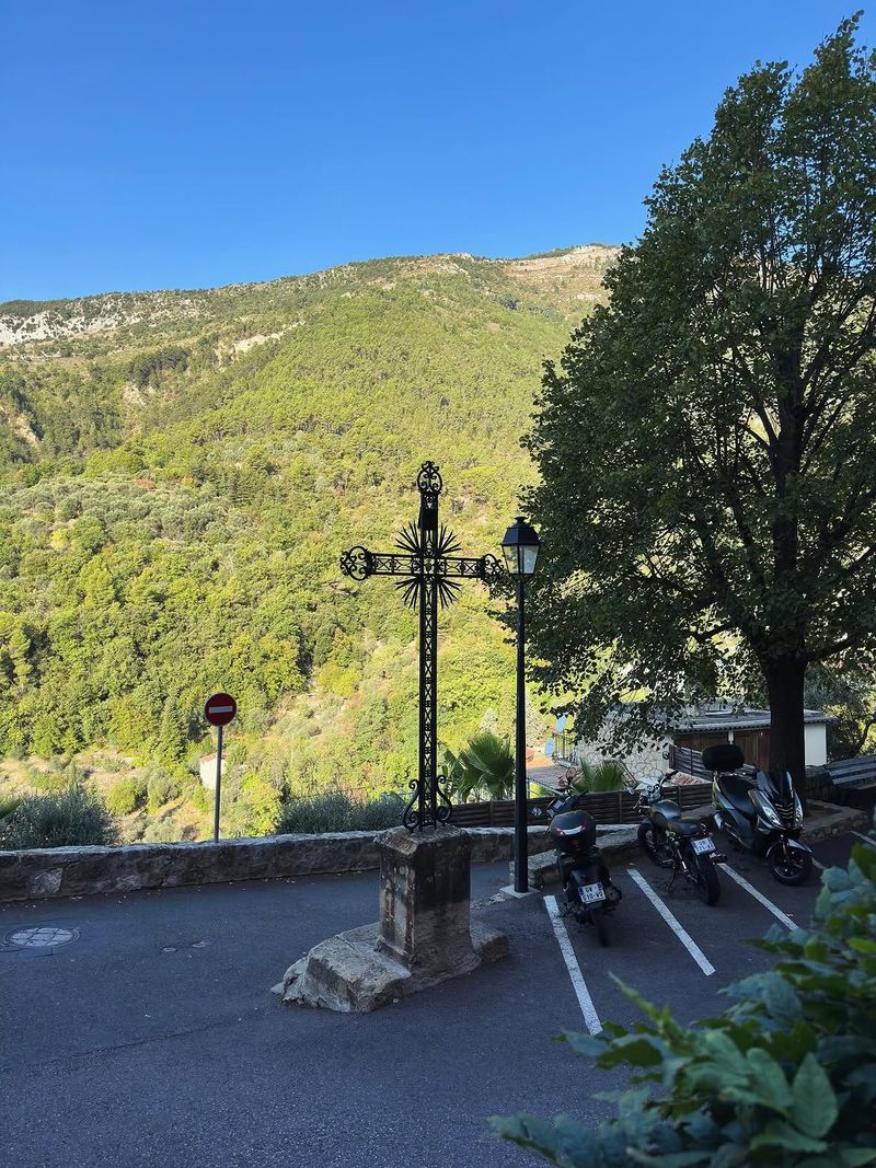 Le Village De Coaraze