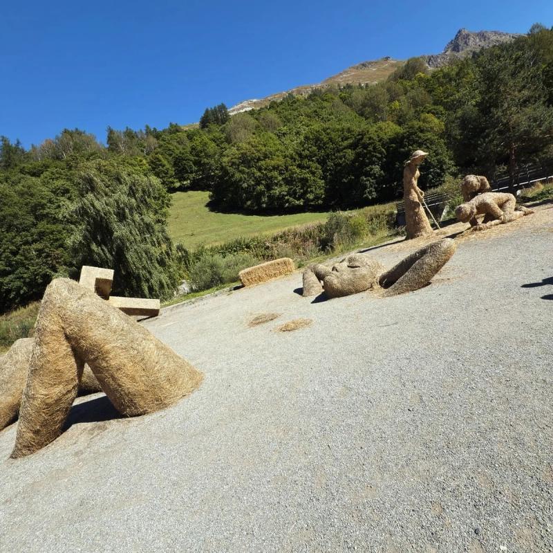 Les Sculptures sur Paille et Foin
