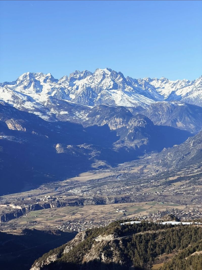 Le Sommet Du Château de Vars
