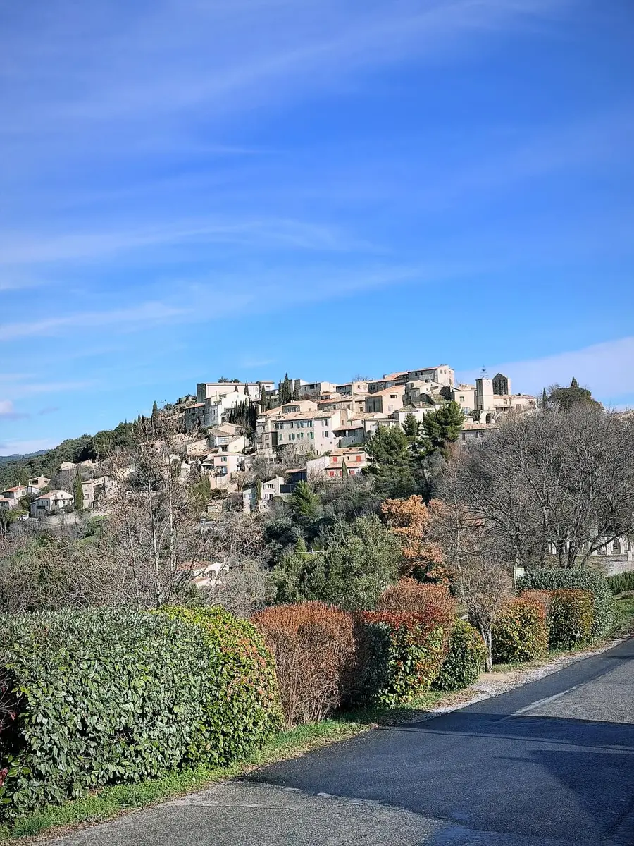 Image Le Village De Lurs