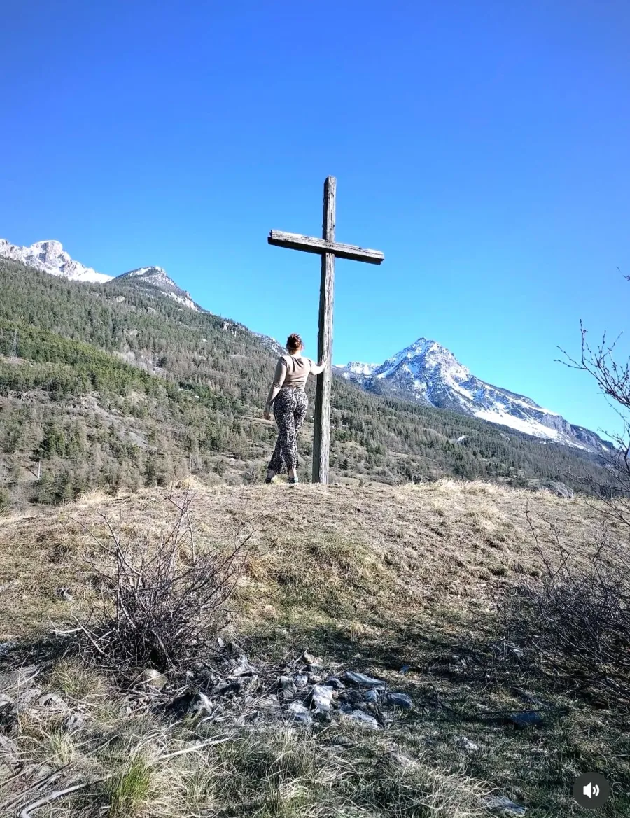 Image Le Petit Sommet De Saint Martin De Queyrières