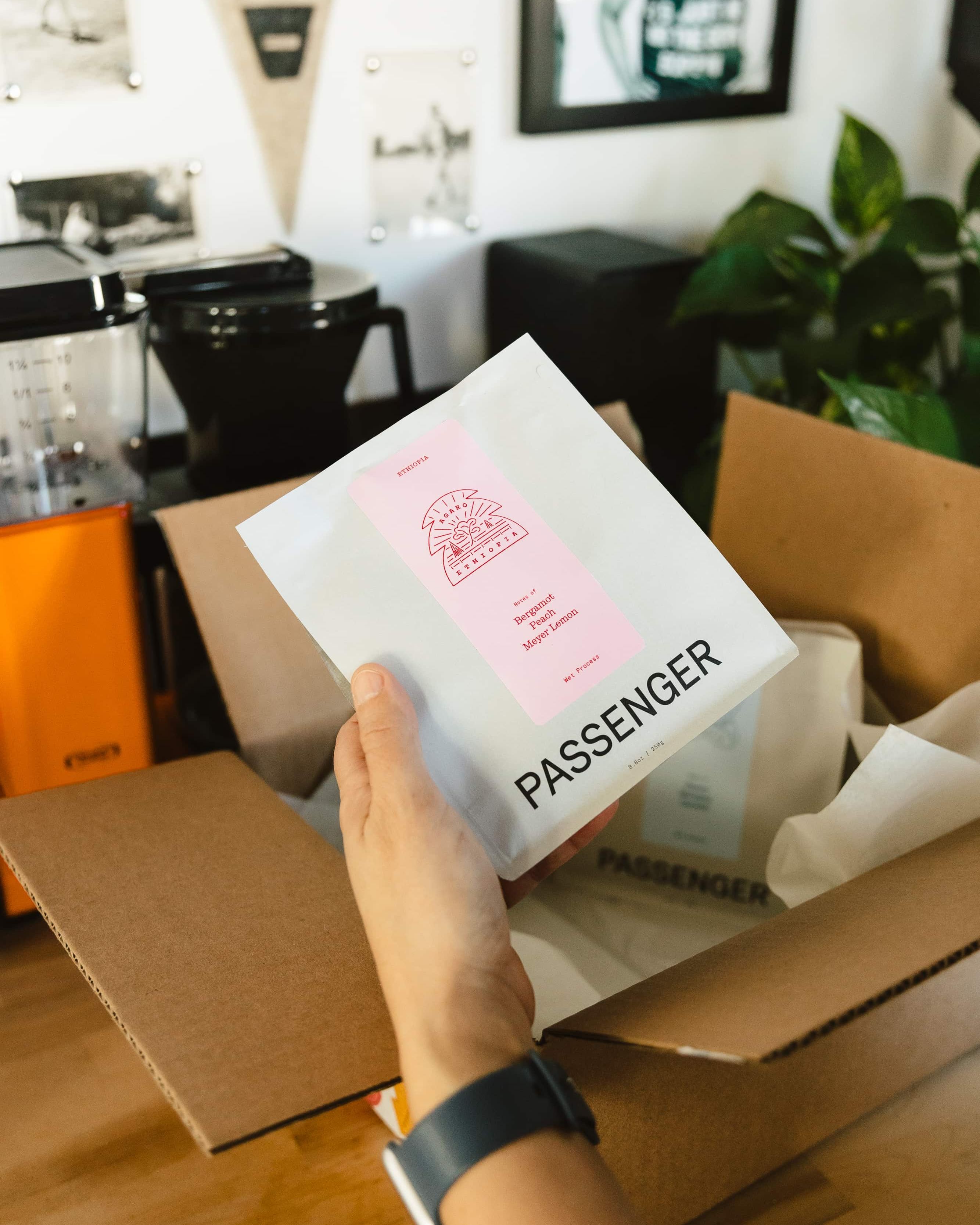 Unboxing a Passenger coffee at home