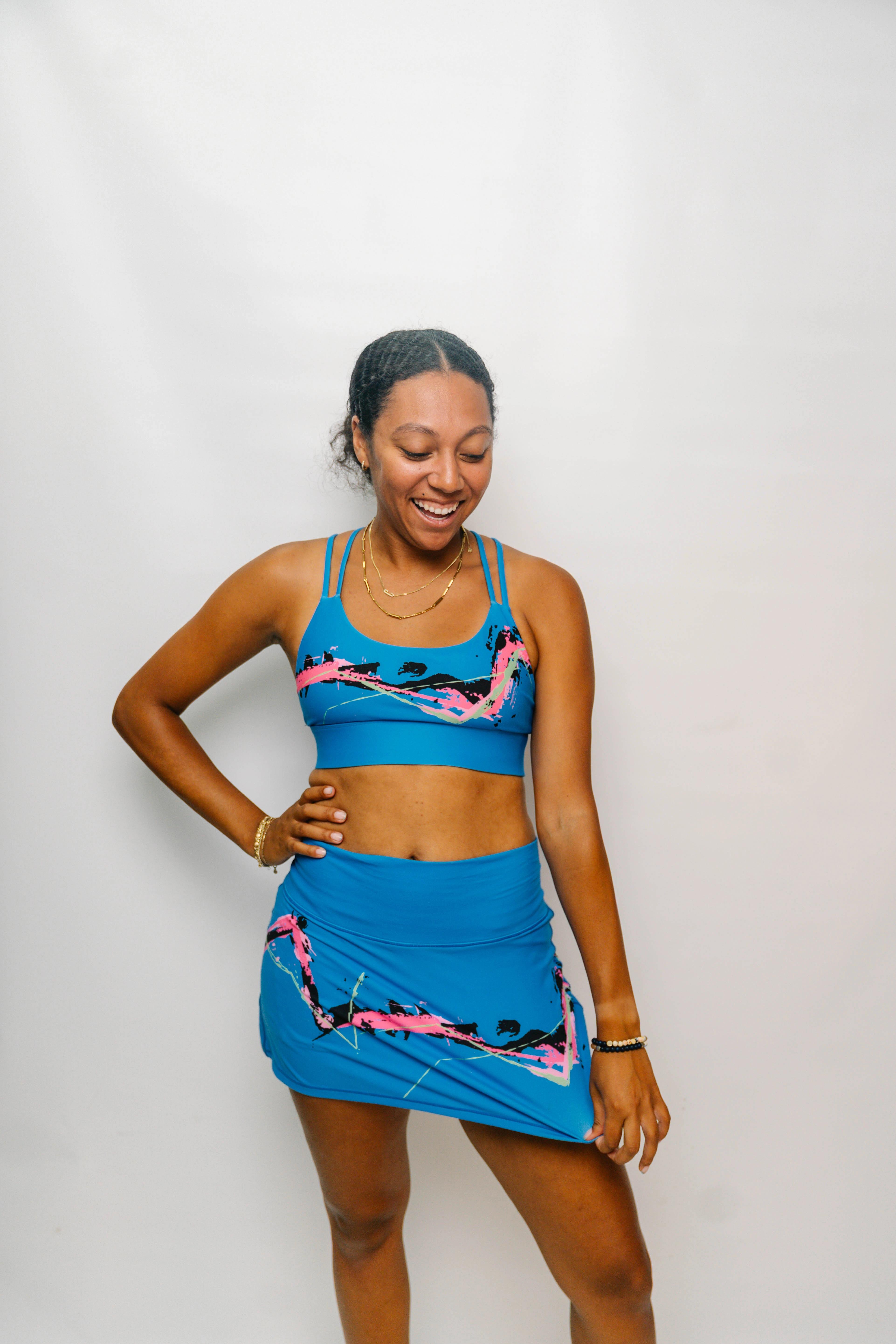 Skort front on body