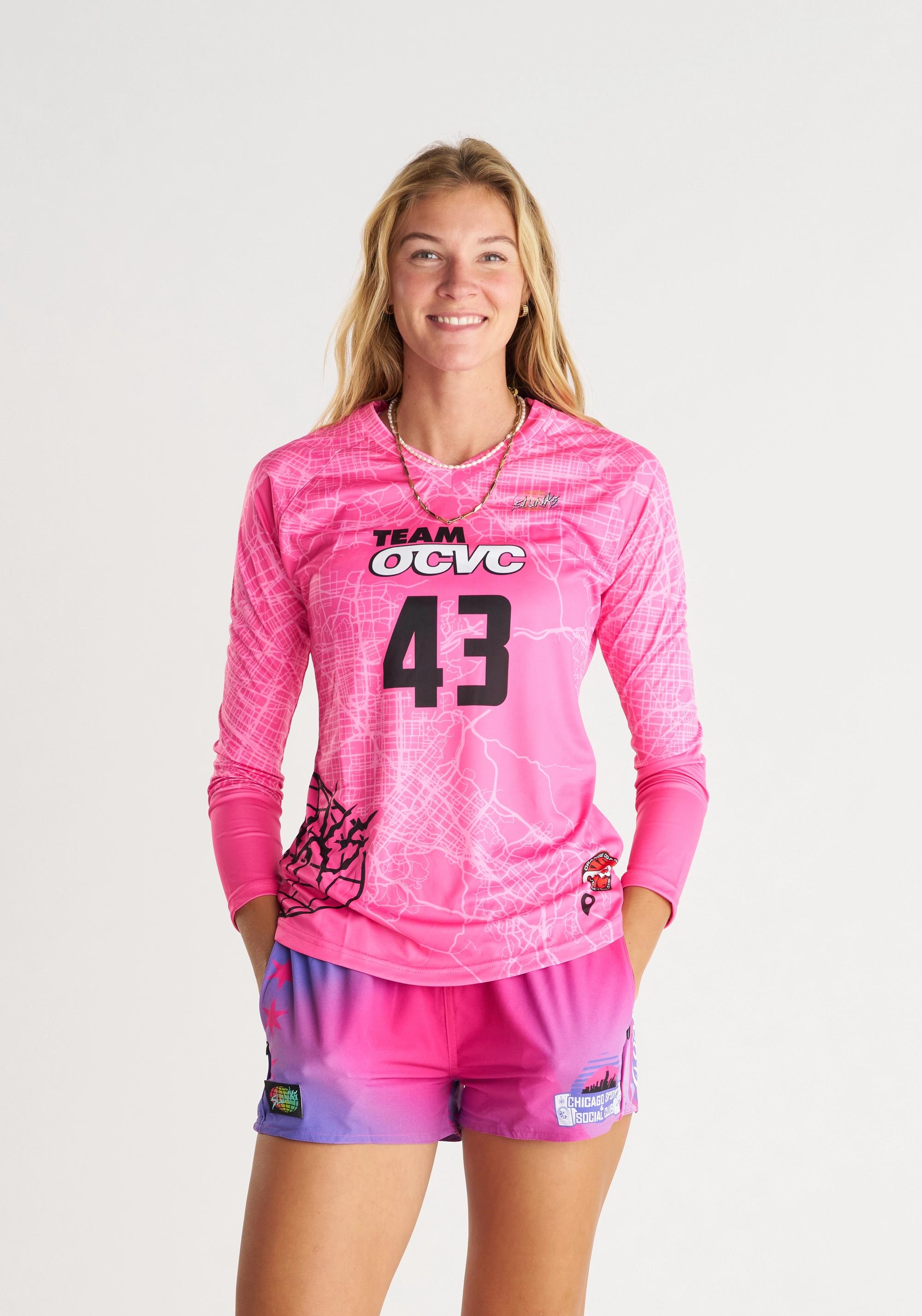 Long sleeve custom jersey on body