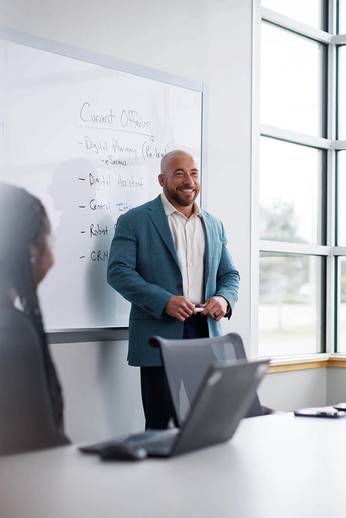 A portrait of Eric Reichwein