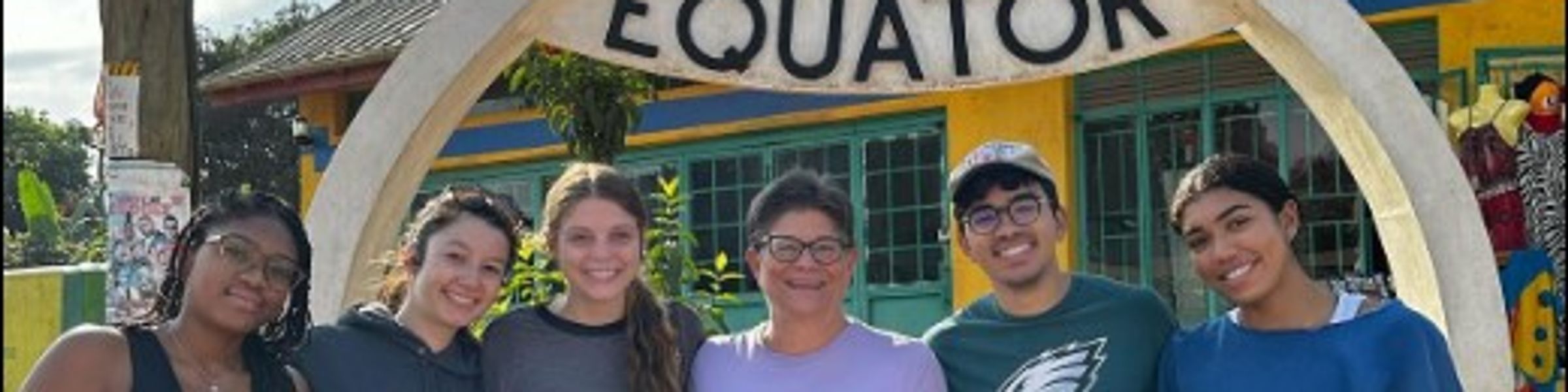 Rollins faculty and students at Equator in Uganda.