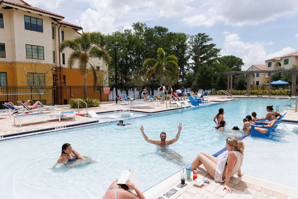 Students enjoying the pool at Lakeside Neighborhood on Fox Day.