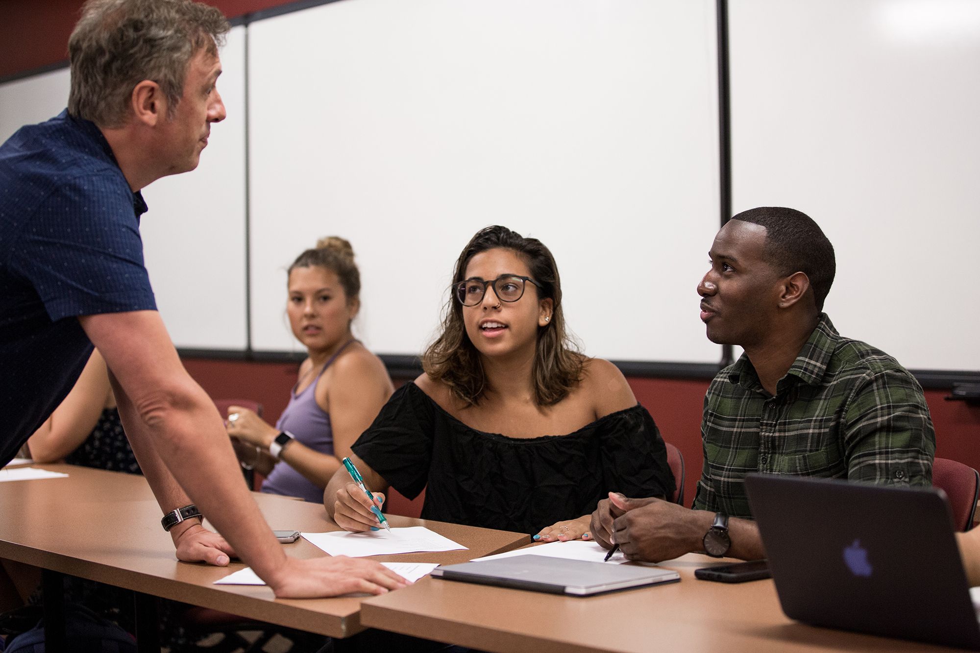 Spanish professor and students discuss Spanish film and cultural trends.