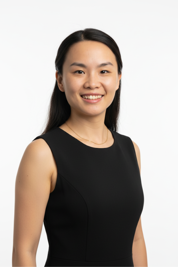 Headshot of Rollins Professor Jingyu Liu