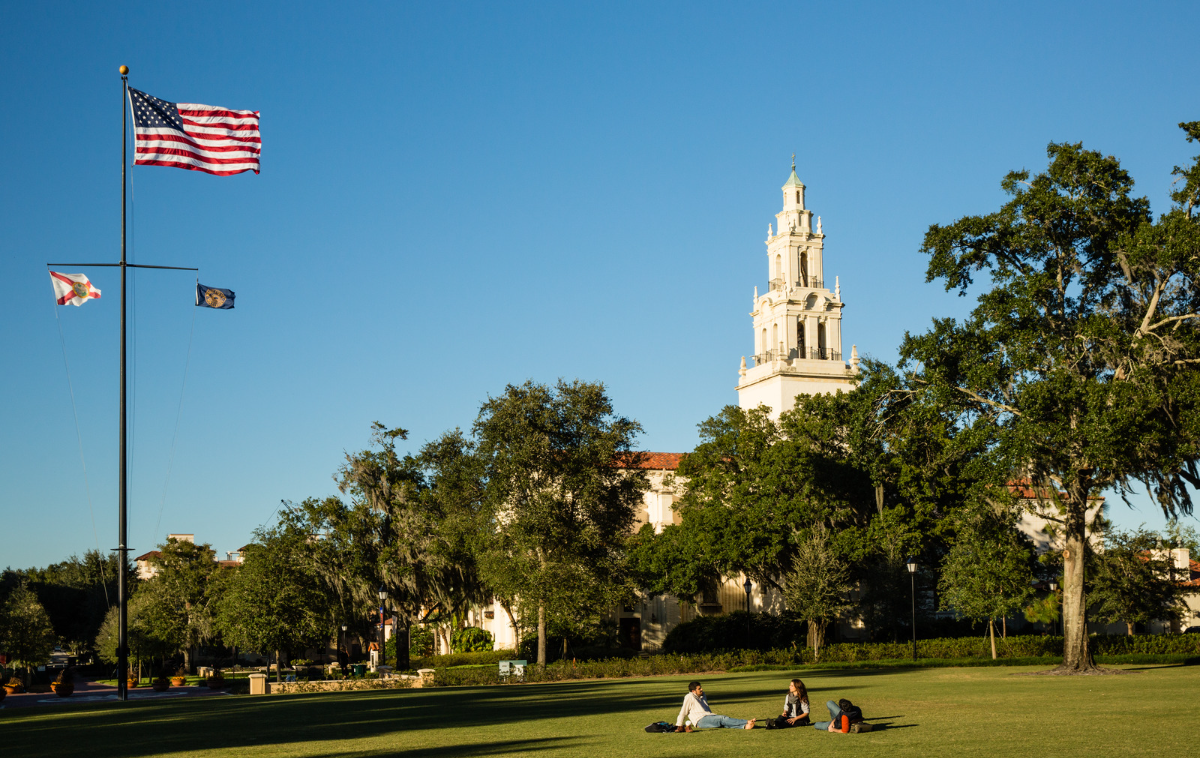 Wide shot of Rollins campus with American flag