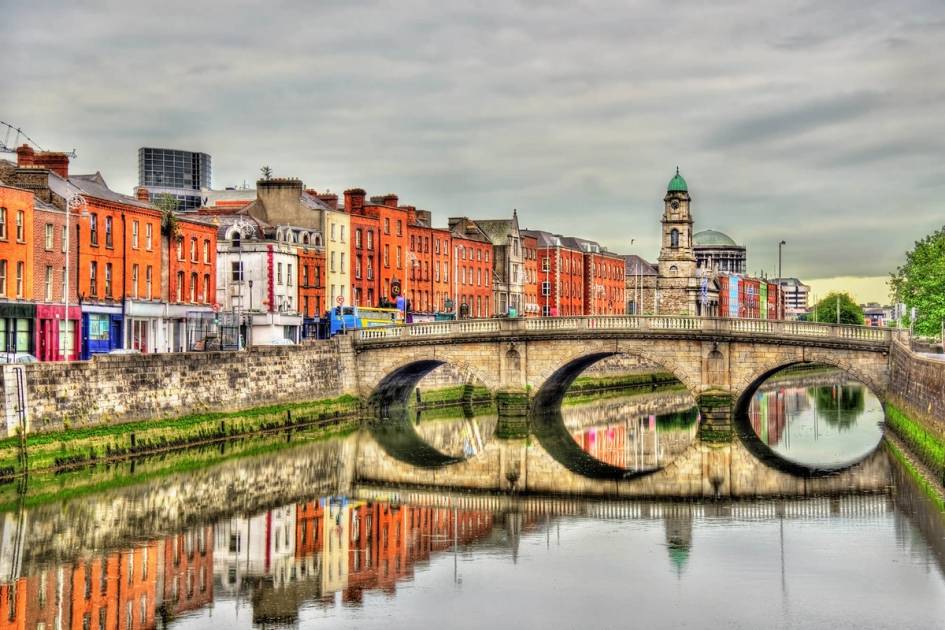 A photo of the Mellows Bridge in Dublin, Ireland.