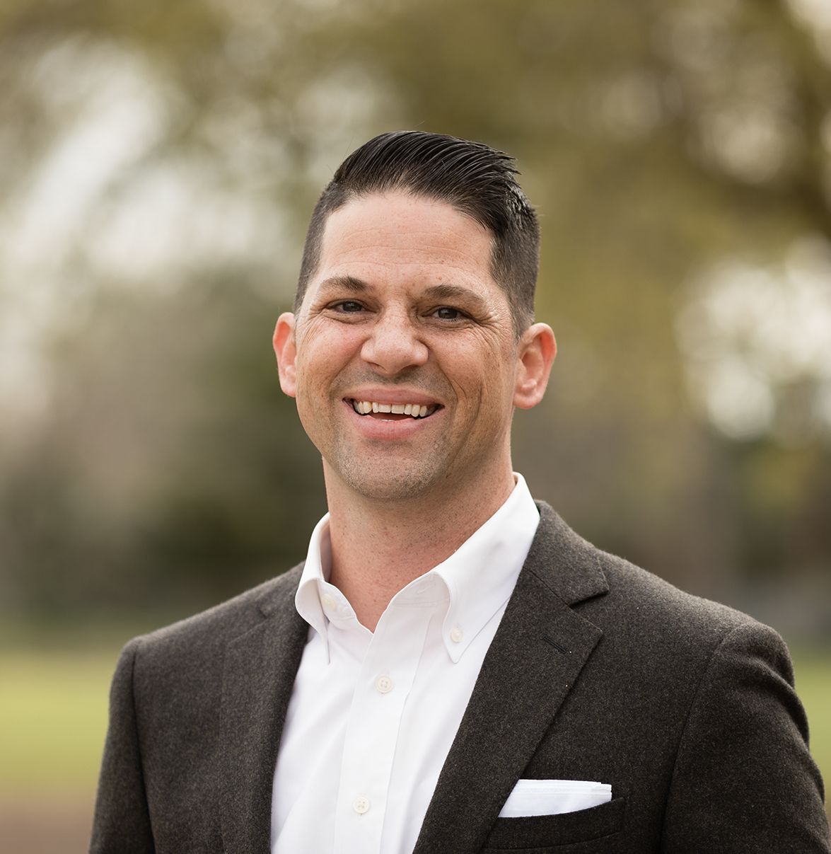 A portrait of Neil Otto