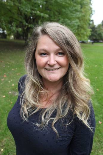 A portrait of Licensed Behavior Analyst and Rollins graduate Kristen Morris.