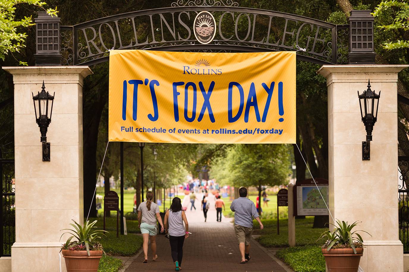 A banner announcing Fox Day hangs over Rollins' main gate.