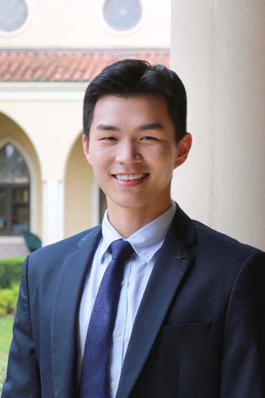 Rollins student Francisco Wang ’22 portrait