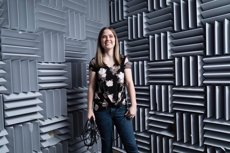 Physics major Lauren Neldner ’20 in Rollins' anechoic chamber.