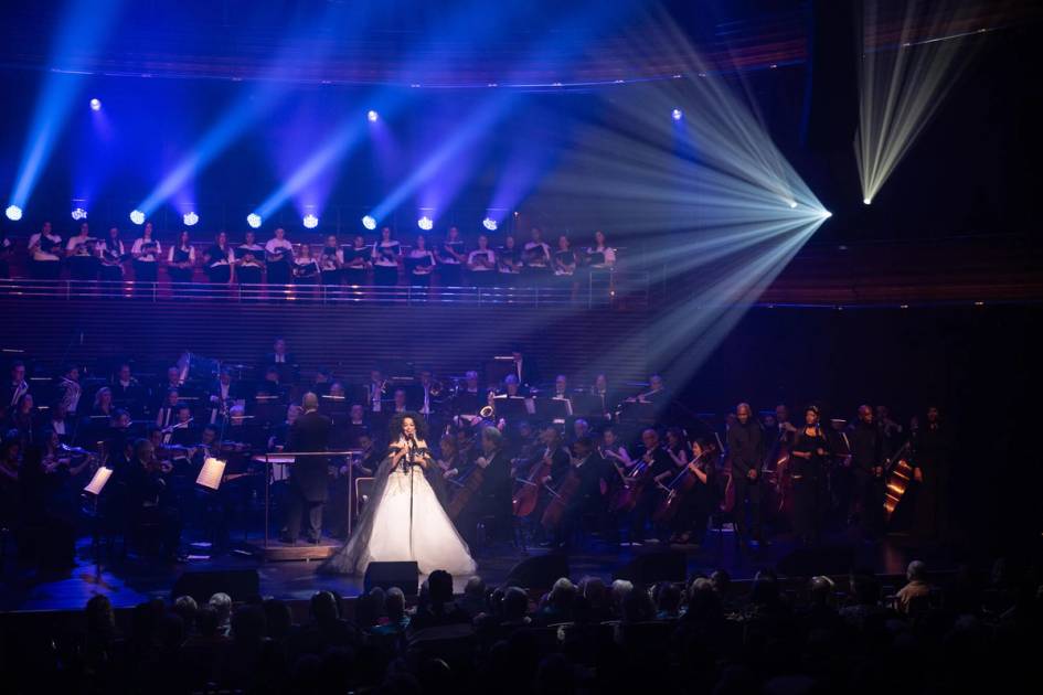 Diana Ross performs at the Dr. Phillips Center for the Performing Arts.