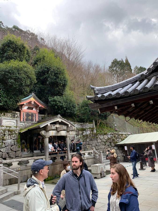 Asian studies major Lou Bester ’20 discusses Japanese culture with business professor Richard Lewin.