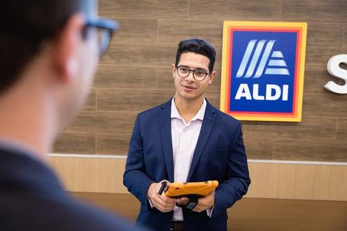 Tamer Elkhouly ’19 interning as a district manager at ALDI.