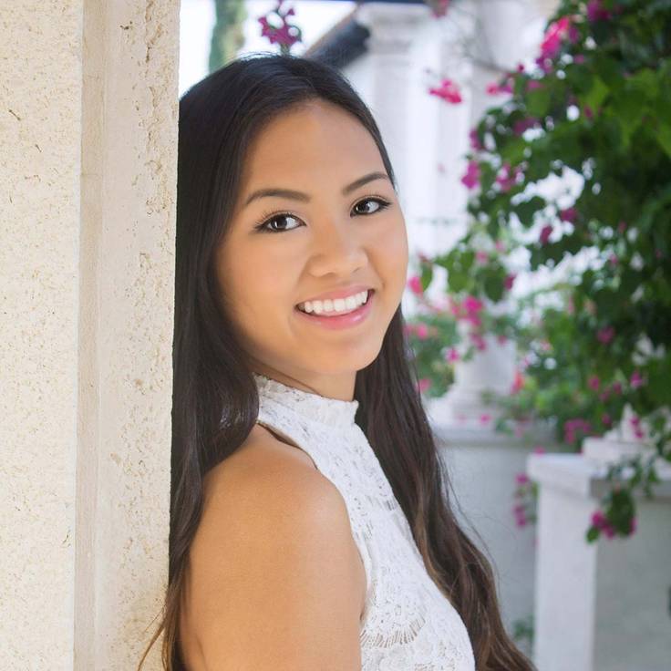 Elyse Tran ’16