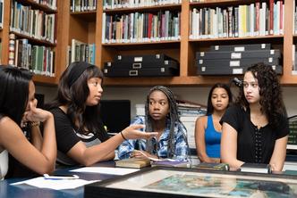 Students discuss African American art and history at Rollins’ Cornell Fine Arts Museum.