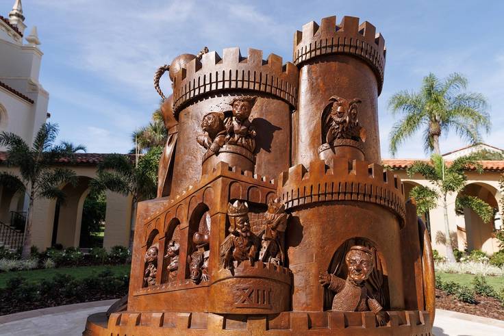 A Beautiful Day for a Neighbor, a sculpture at Rollins honoring Mister Rogers.