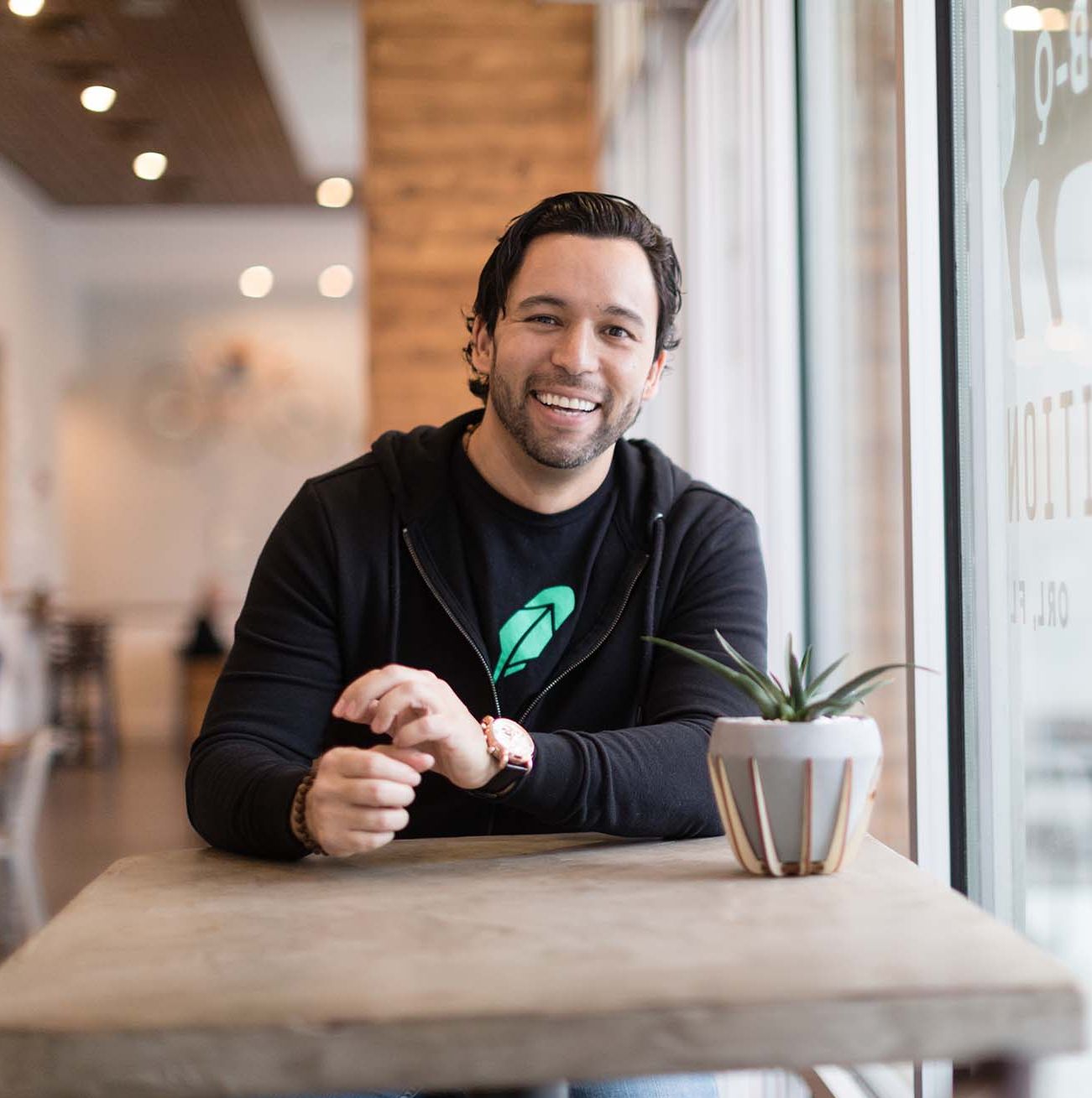 A portrait of Mehdi Taifi