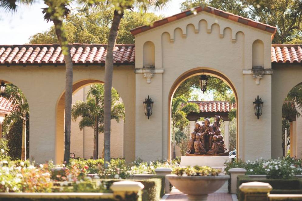 Mister Rogers statue