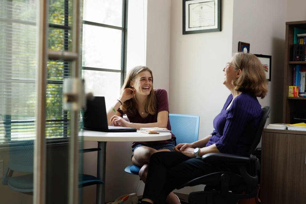 Emily Curran ’22 and sociology professor Amy Armenia