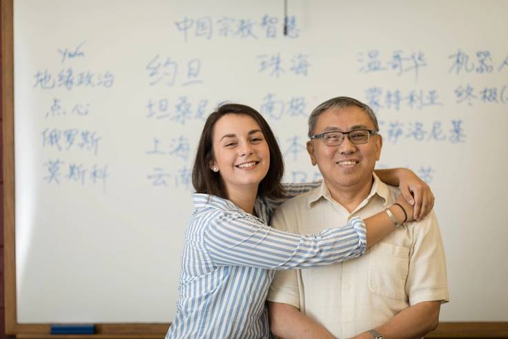 Karina Barbesino and modern languages professor Li Wei