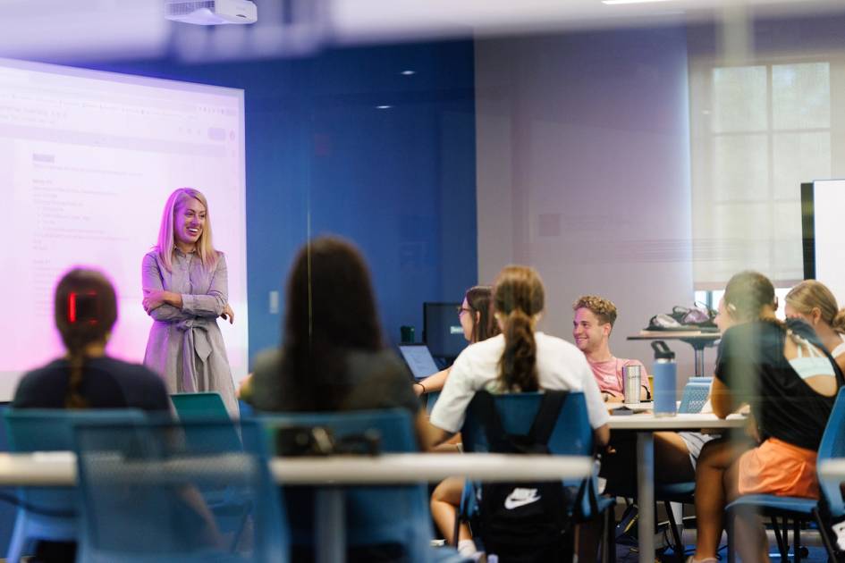 A Rollins professor teaches a first-year class.