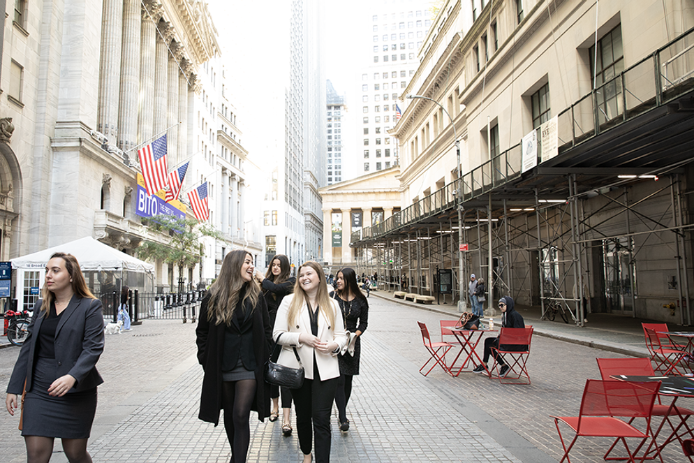 Women in Finance students in New York