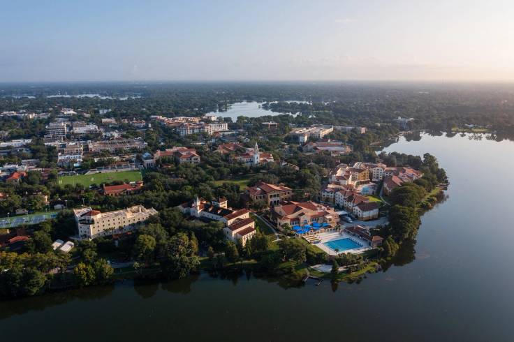 An aerial photo of the Rollins College campus.