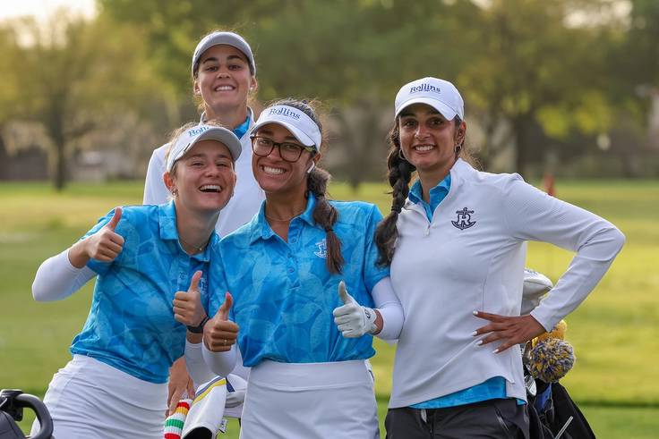 Members of Rollins’ women’s golf team.