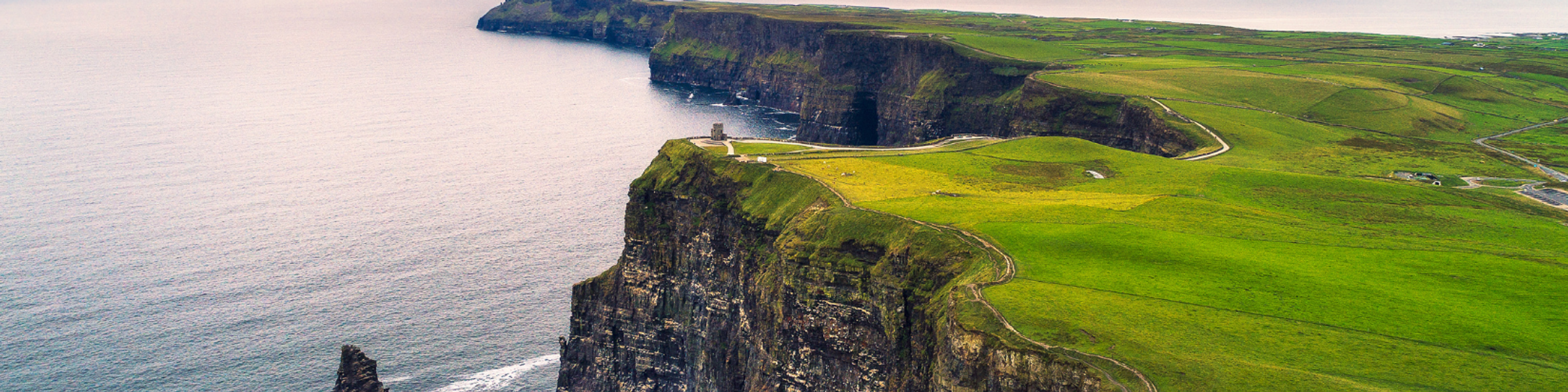 Image of rocky cliffs and water in Ireland