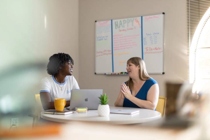 A student-faculty advising session