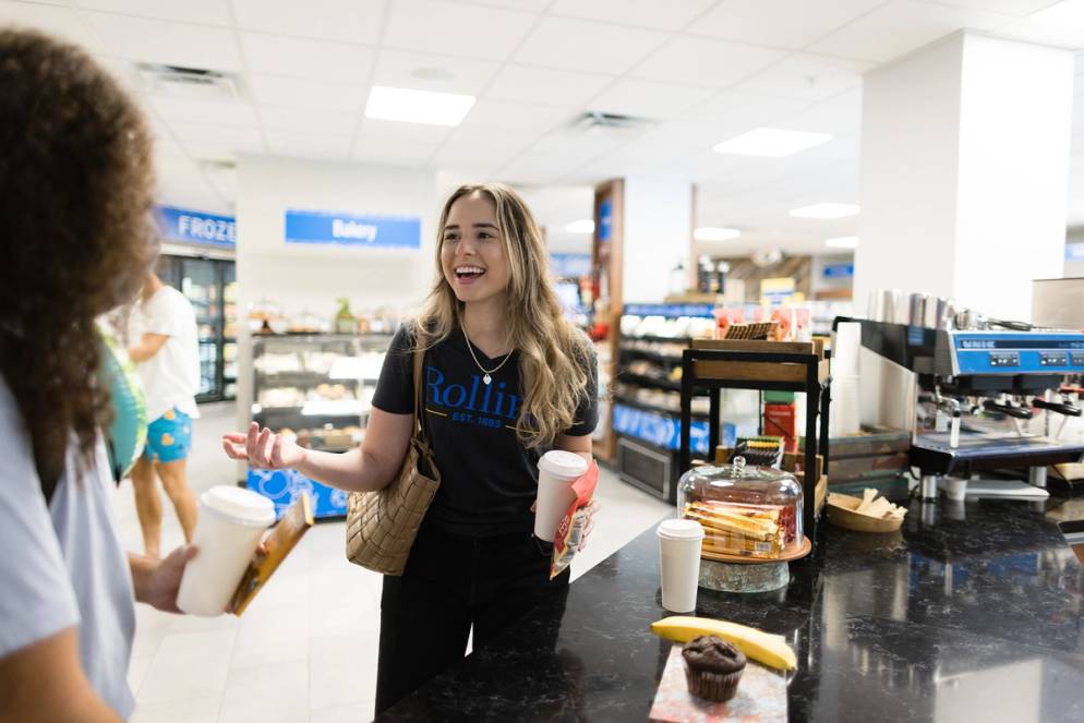 Students browse offerings at The Fox Lodge, Rollins' brand new market and grill. 