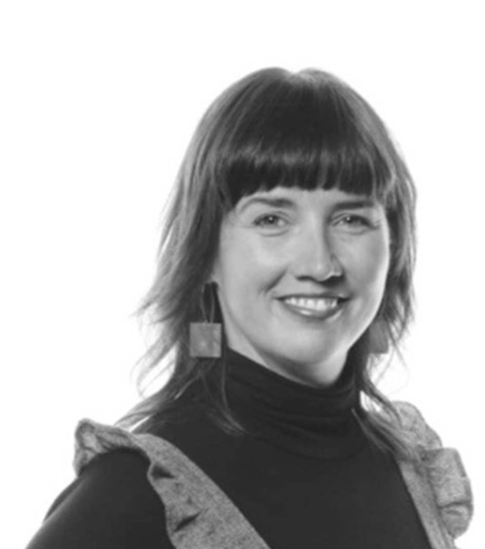 Black and white phoo of Nicole Cromartie