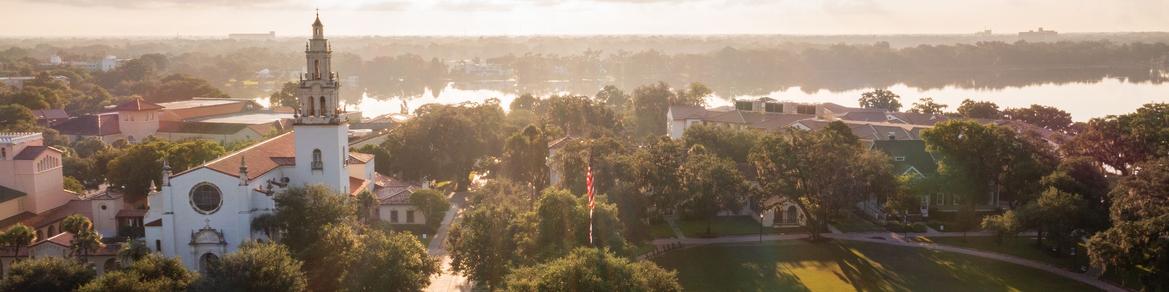 Aerial view of the Rollins campus featuring the Knowles Chapel 