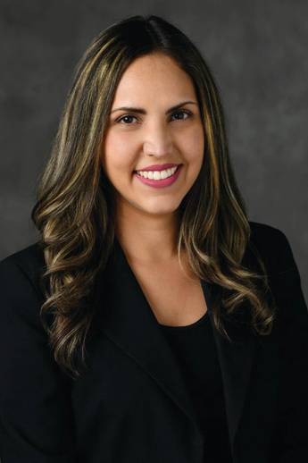 Karla Muniz's headshot