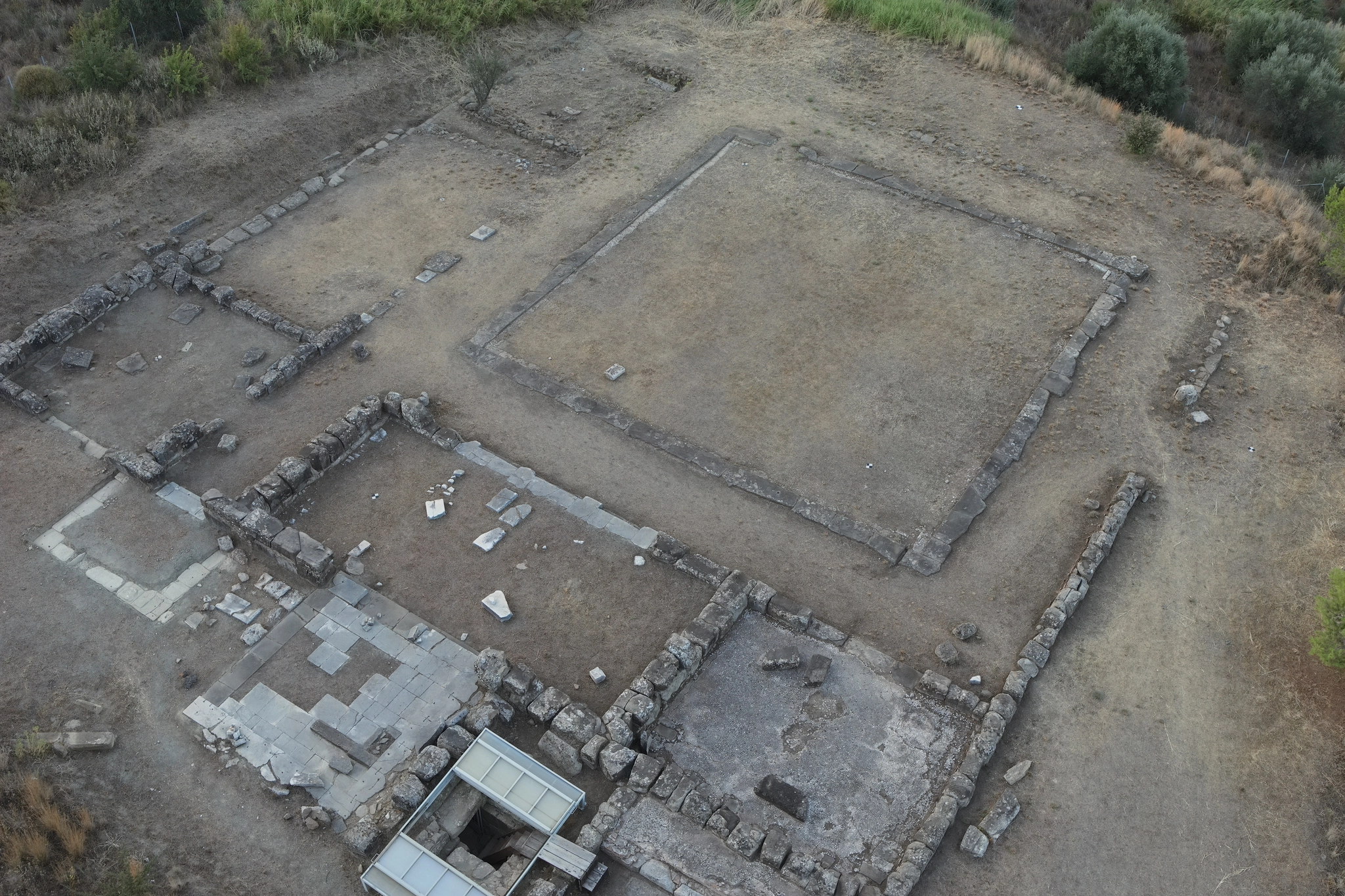 Figur 4. Heroon bygningskomplekset (foto: N. Michaelides)